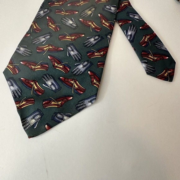 Sutter & Grant Neck Tie, Golf Themed Green/Gray/Red, Shoes & Gloves All Silk USA - Picture 7 of 9
